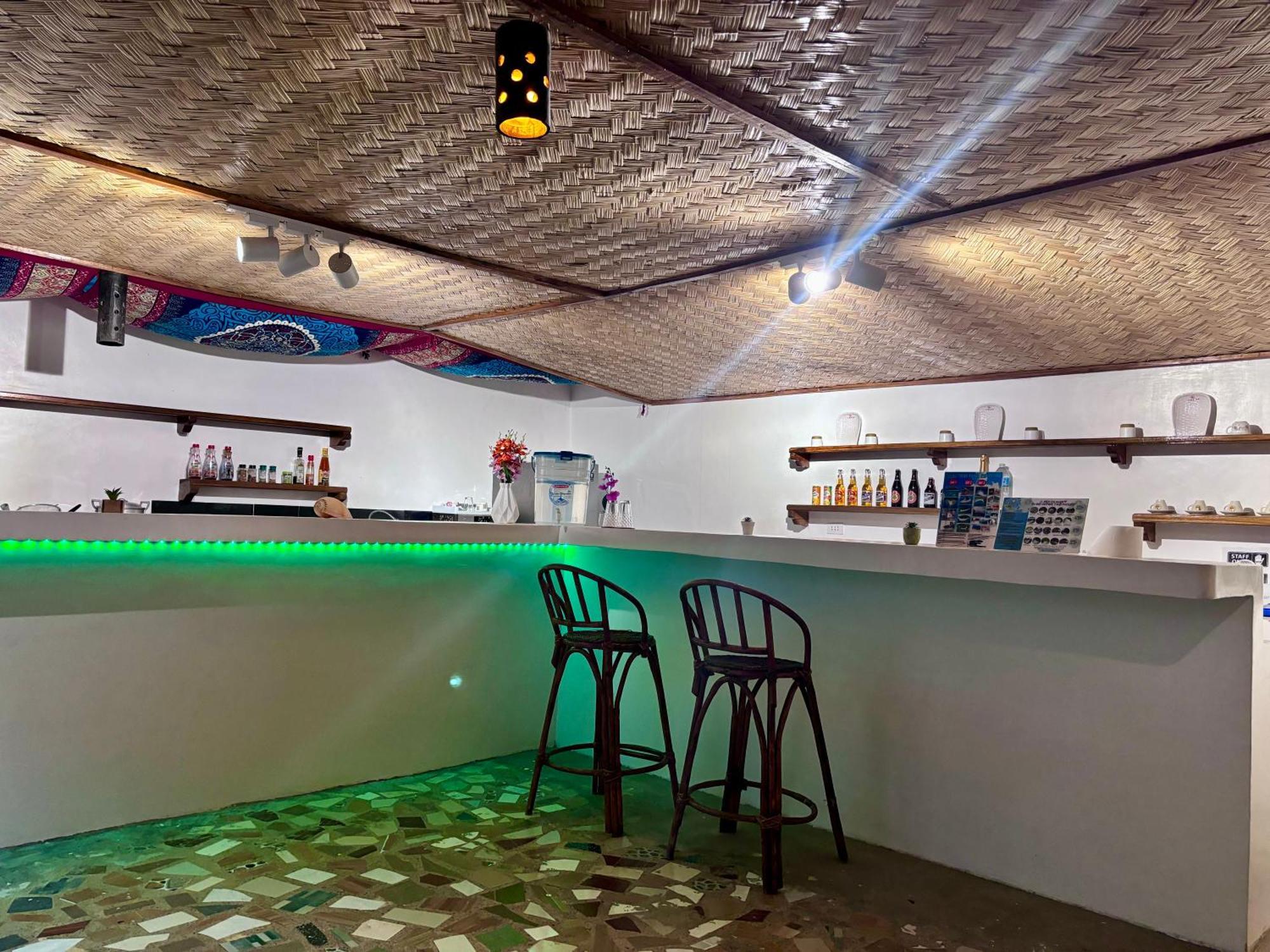 Paradiso Hostel Эль-Нидо Экстерьер фото