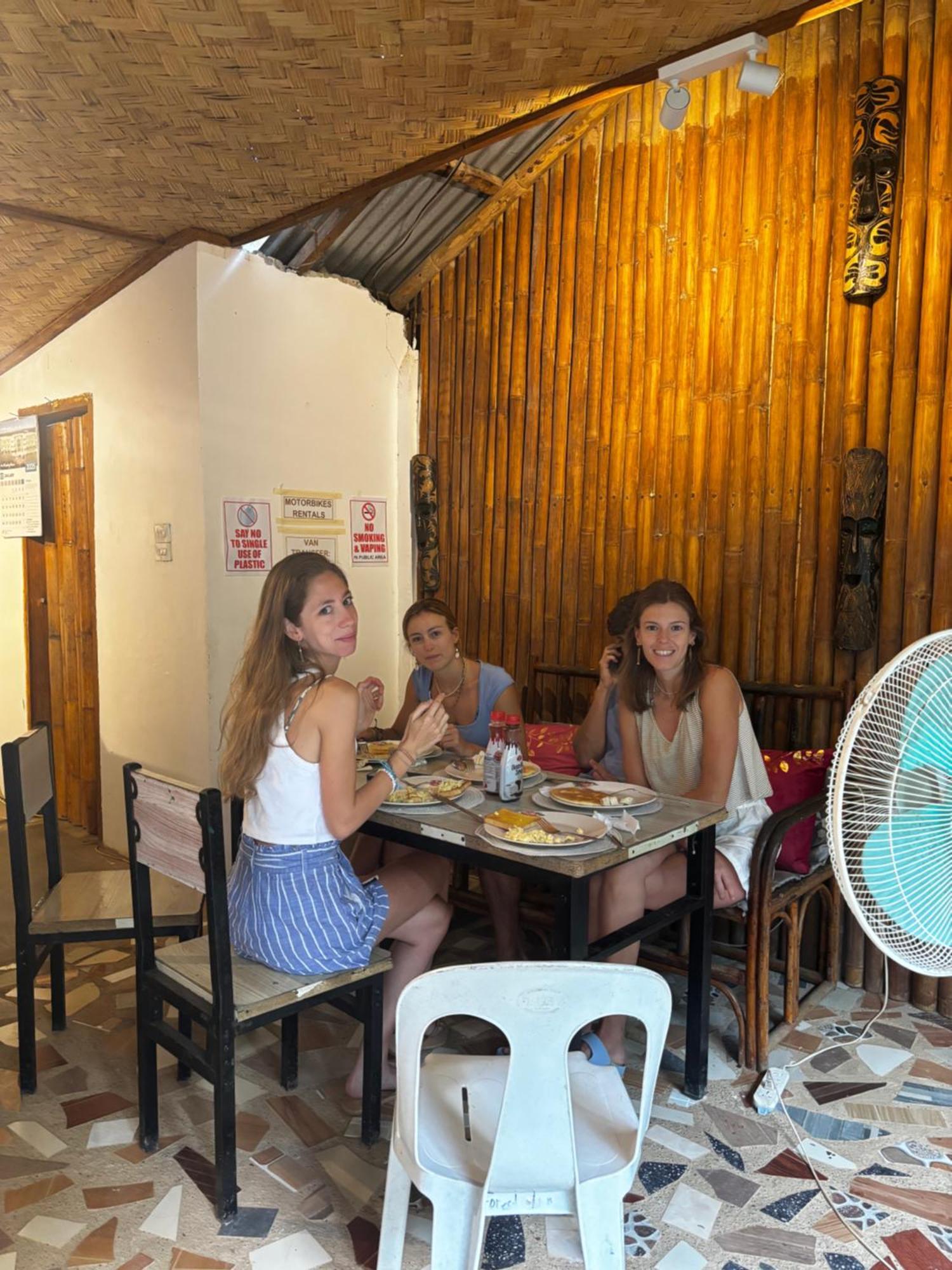 Paradiso Hostel Эль-Нидо Экстерьер фото